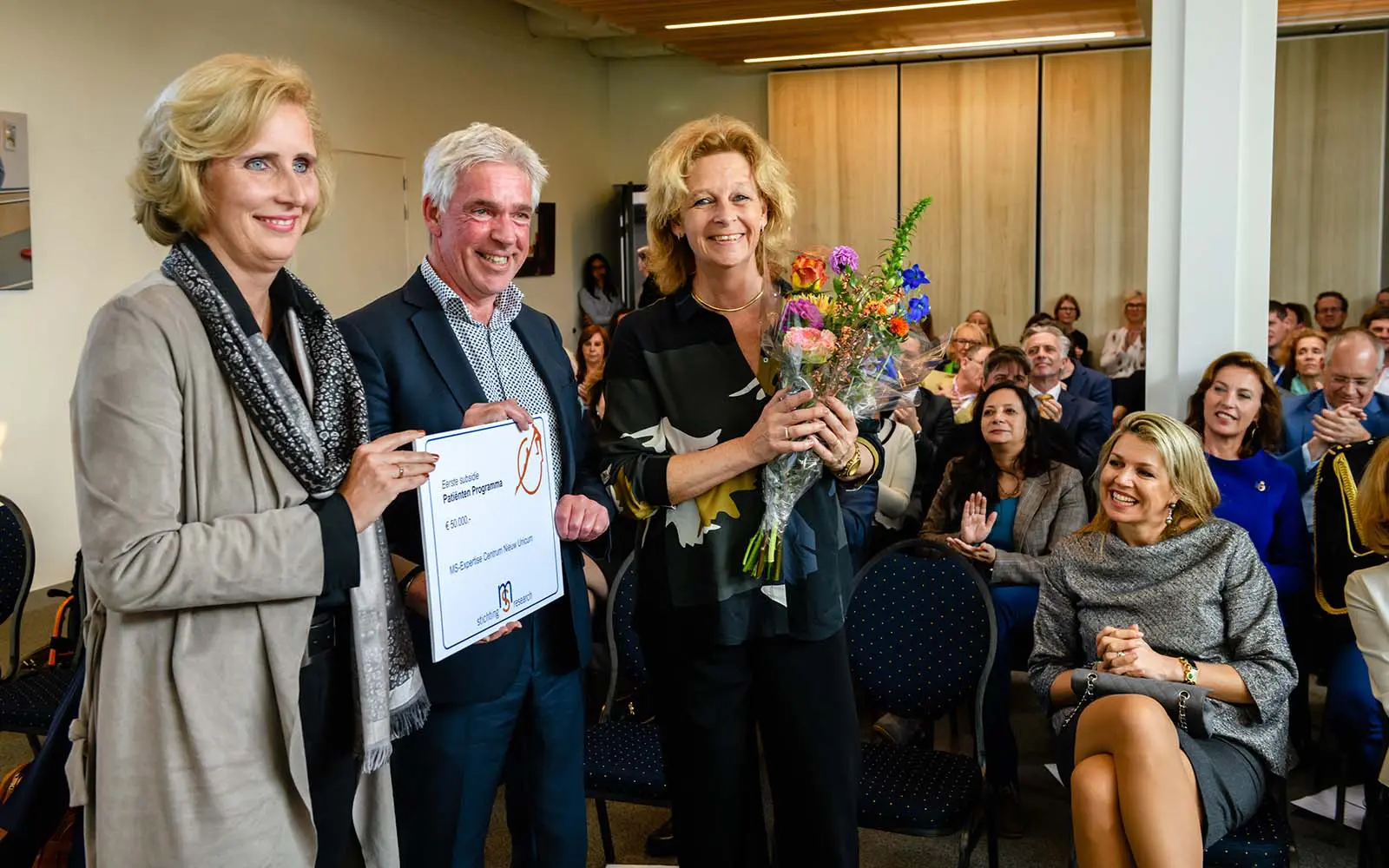 MS Research Koningin Maxima 02