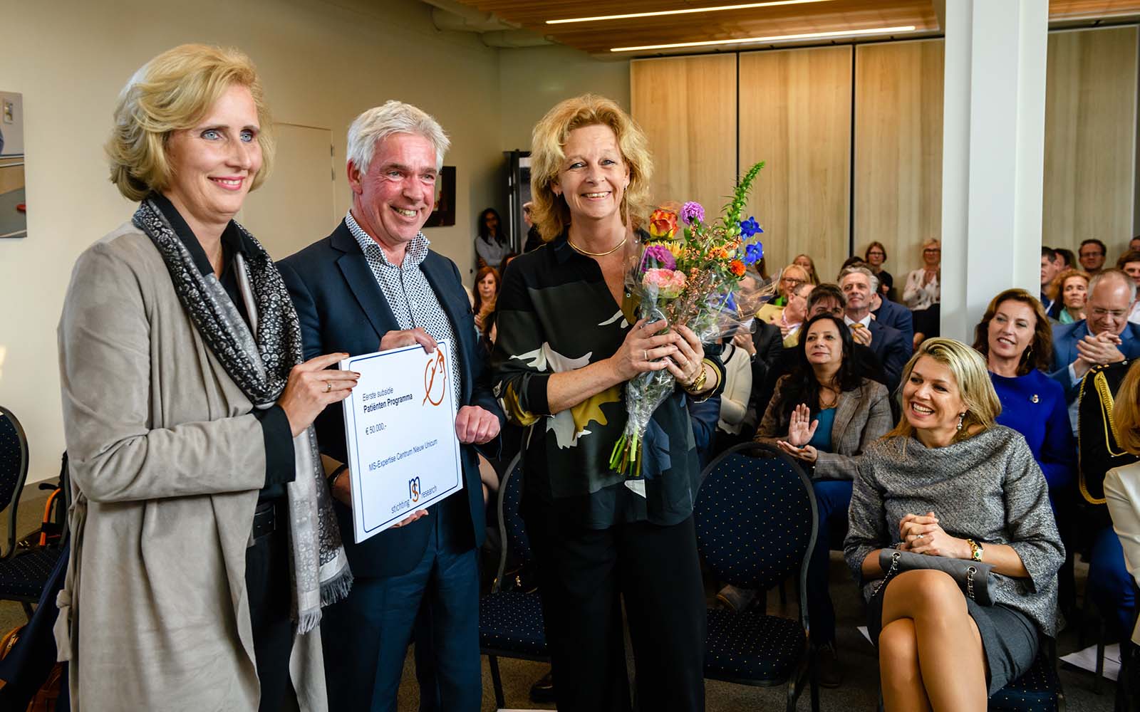 MS Research Koningin Maxima 02
